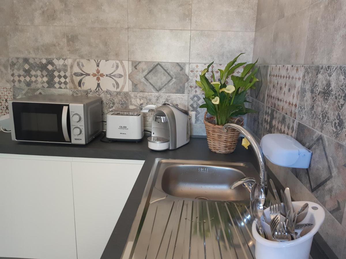 Il Giardino Fiorito Casa Vacanze 阿尔盖罗 外观 照片