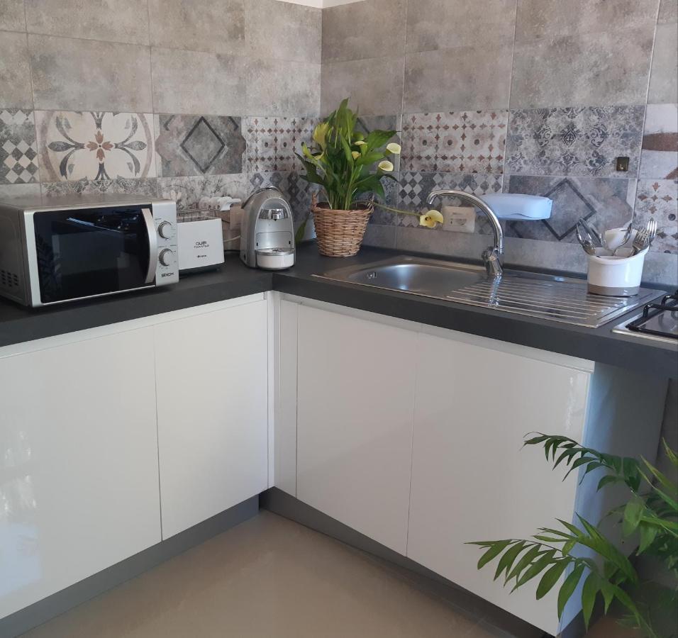 Il Giardino Fiorito Casa Vacanze 阿尔盖罗 外观 照片