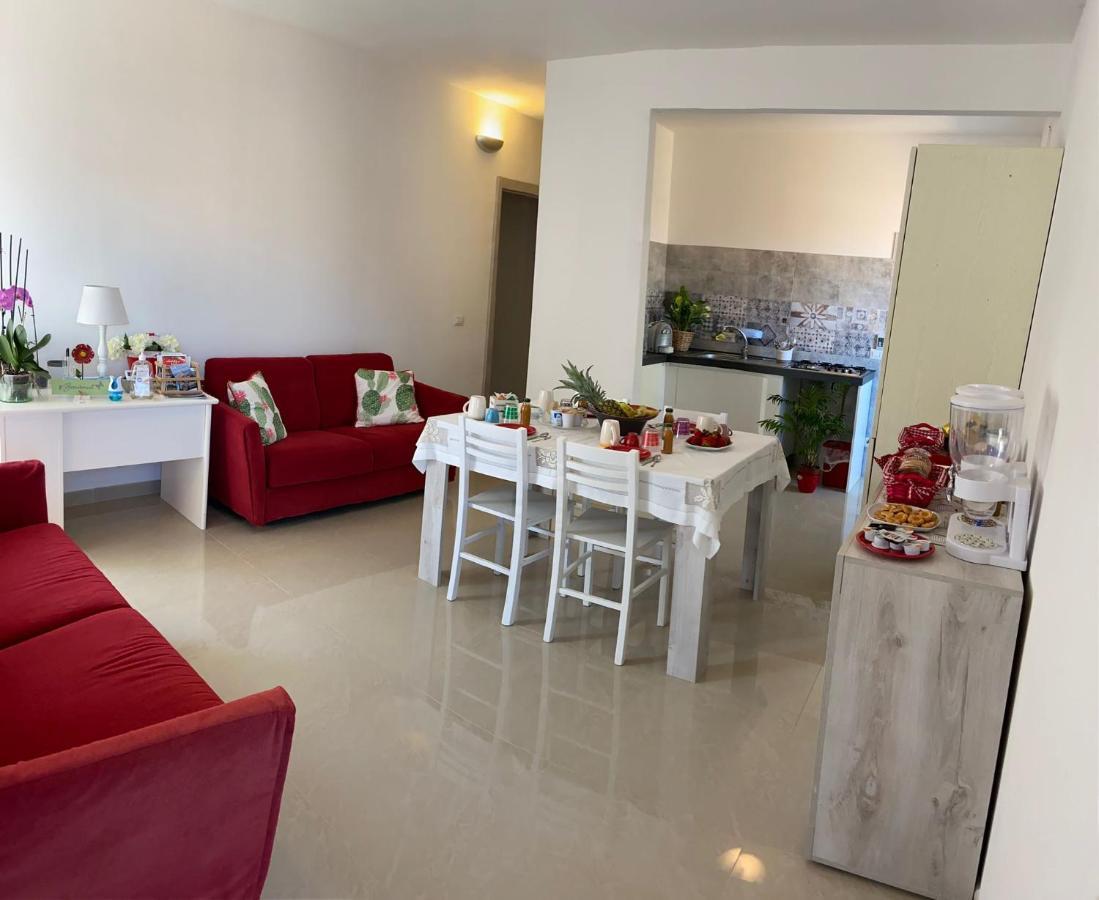 Il Giardino Fiorito Casa Vacanze 阿尔盖罗 外观 照片